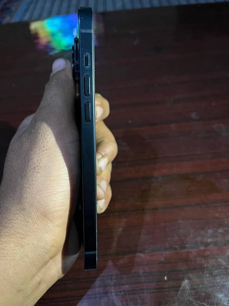 Apple iPhone 14 plus 3
