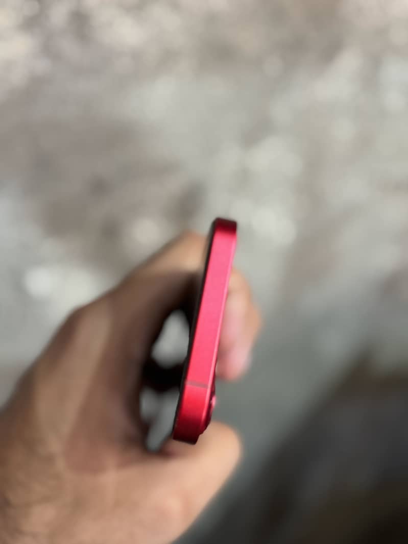 Apple iPhone 13 4