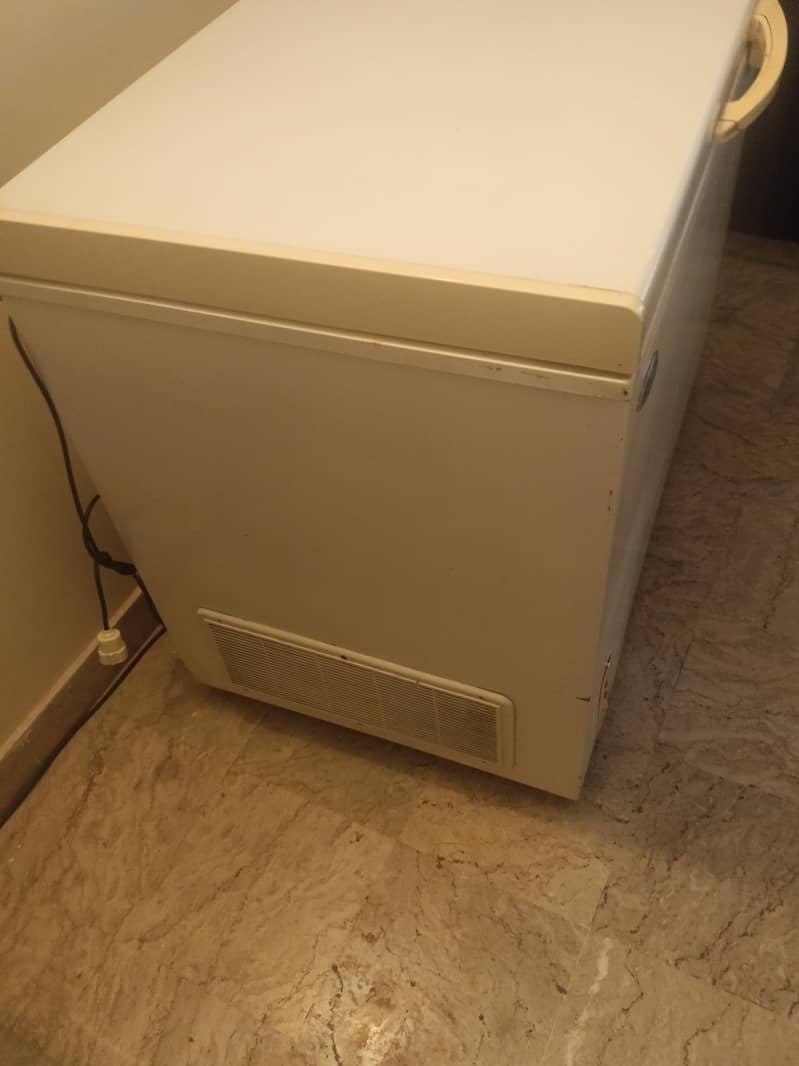 waves deep freezer 3