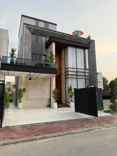 10 Marla Brand New House For Sale In Bahria Town Lahore | Prime Location | Modern Design