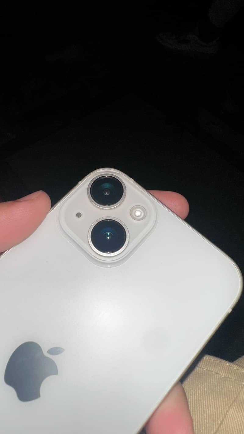 Apple iPhone 14 3