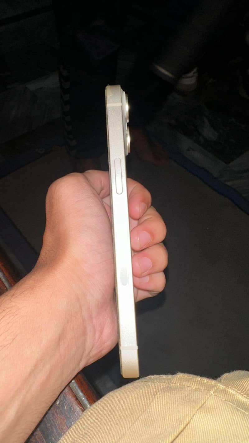 Apple iPhone 14 6