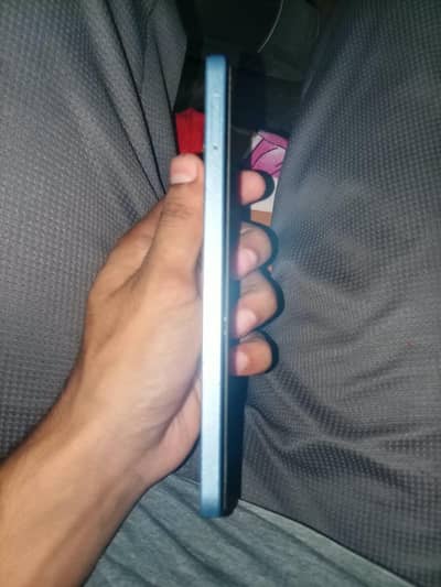 OPPO A18