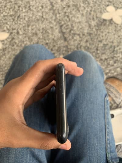 Apple iPhone XR