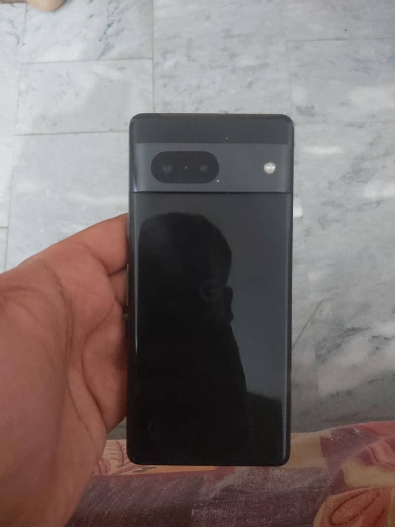 Google Pixel 7 4