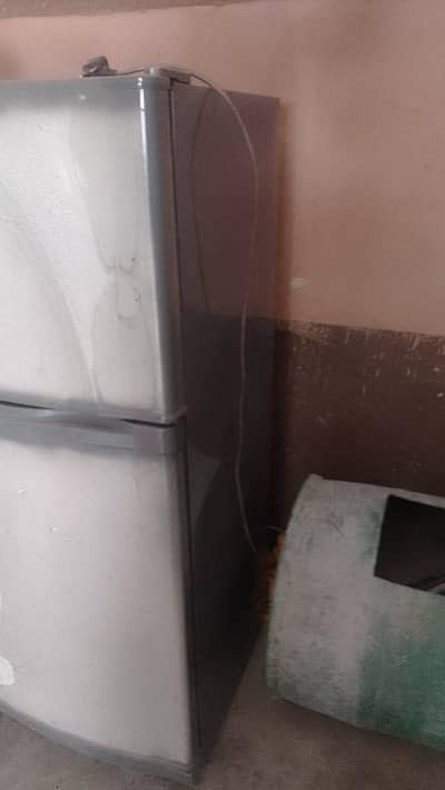 dawlance fridge