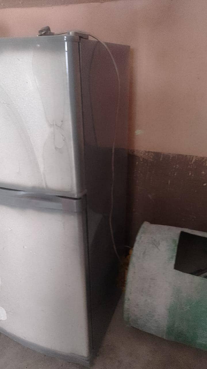 dawlance fridge 0