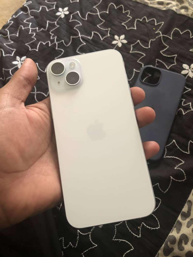 Apple iPhone 15 plus 0