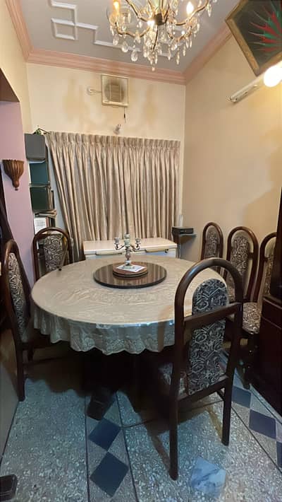 Dining table with 6 chairs