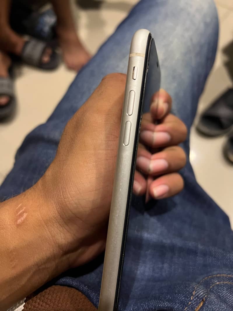 Apple iPhone 11 2