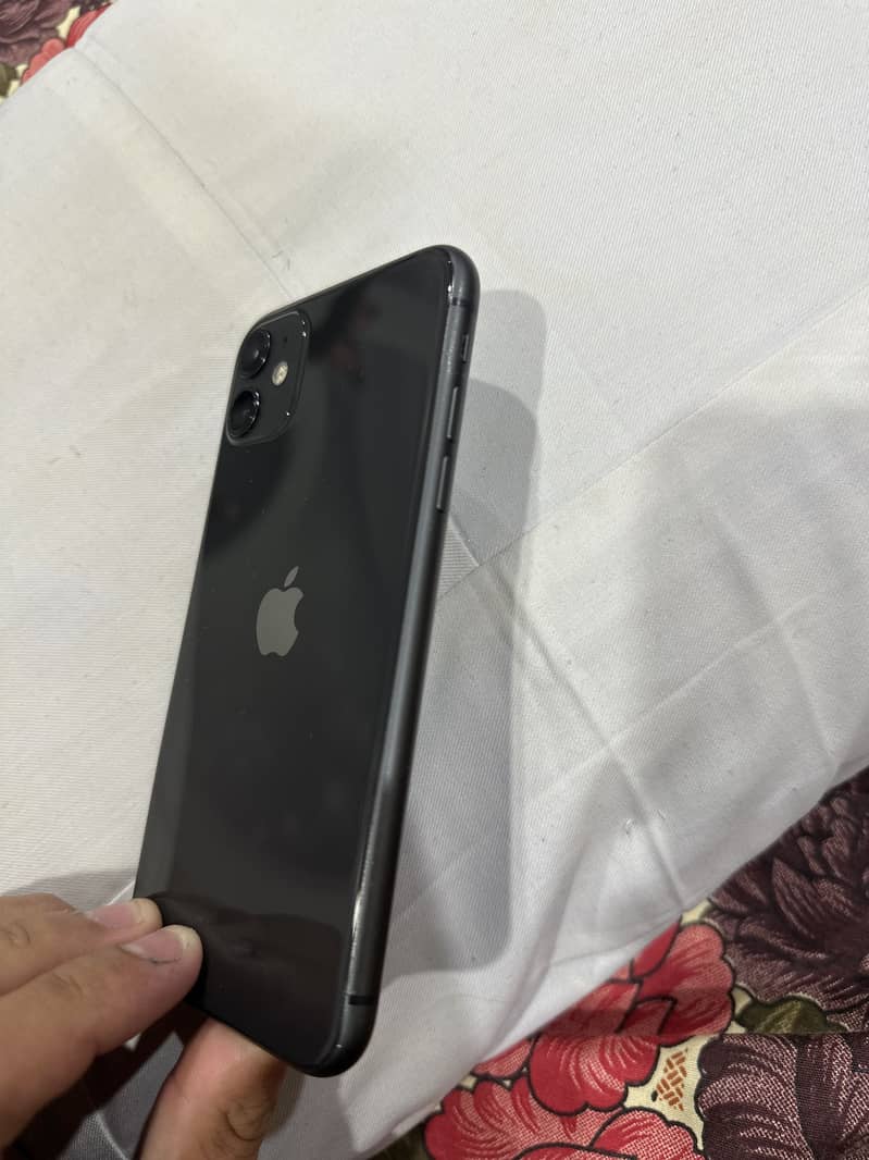 Apple iPhone 11 0