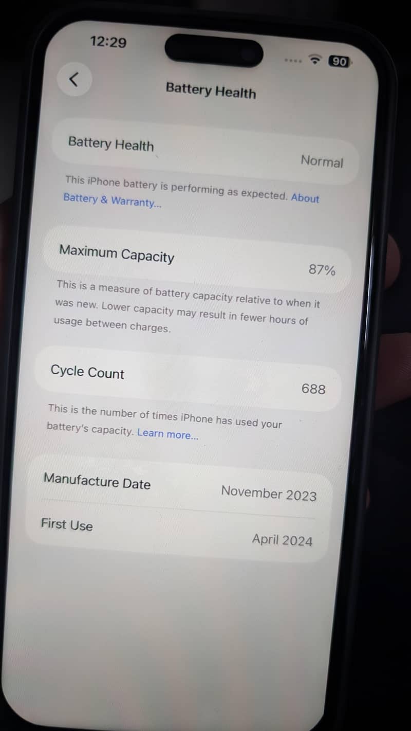 Apple iPhone 15 Pro Max 4