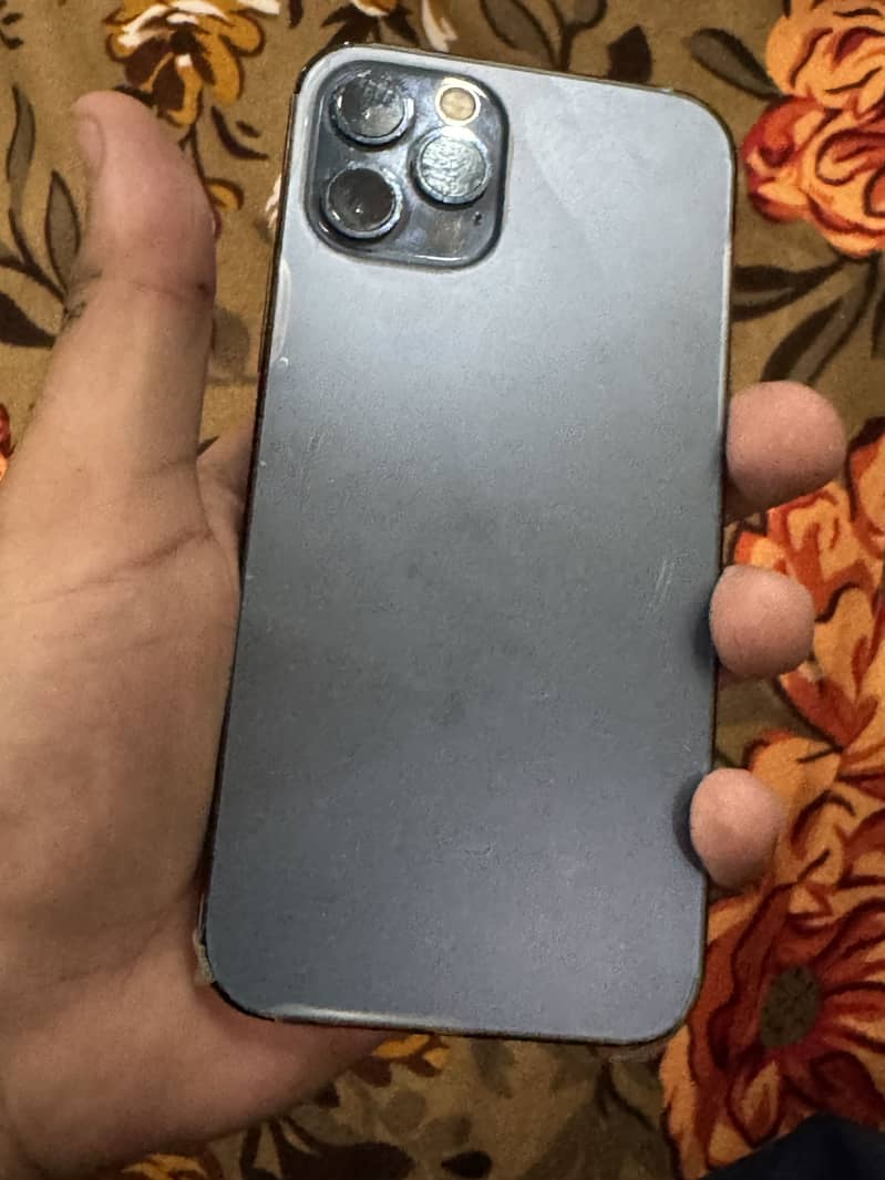 Apple iPhone 12 Pro 3