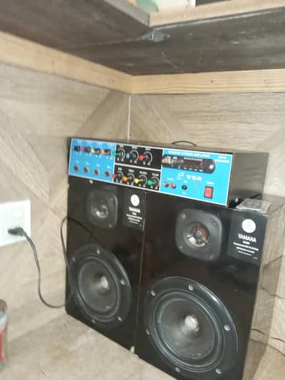 amplifier and speaker