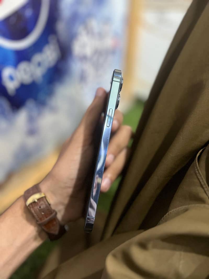 Apple iPhone 13 Pro Max 7