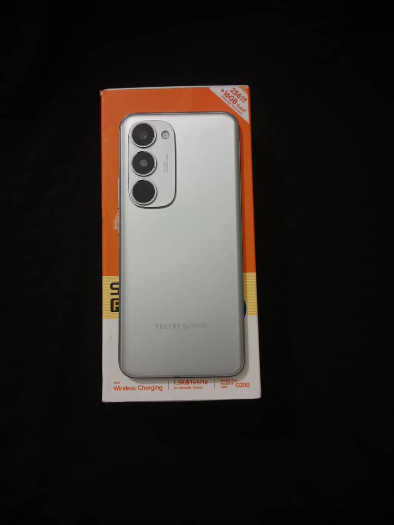 tecno spark 40 pro plus 1