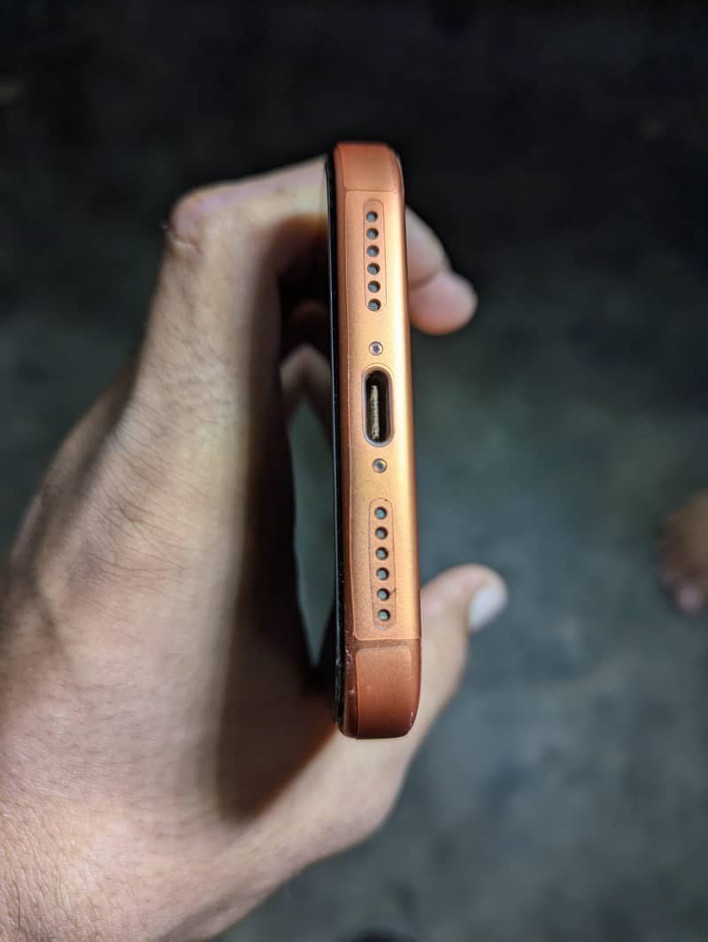 Apple iPhone 17 Pro Max 5
