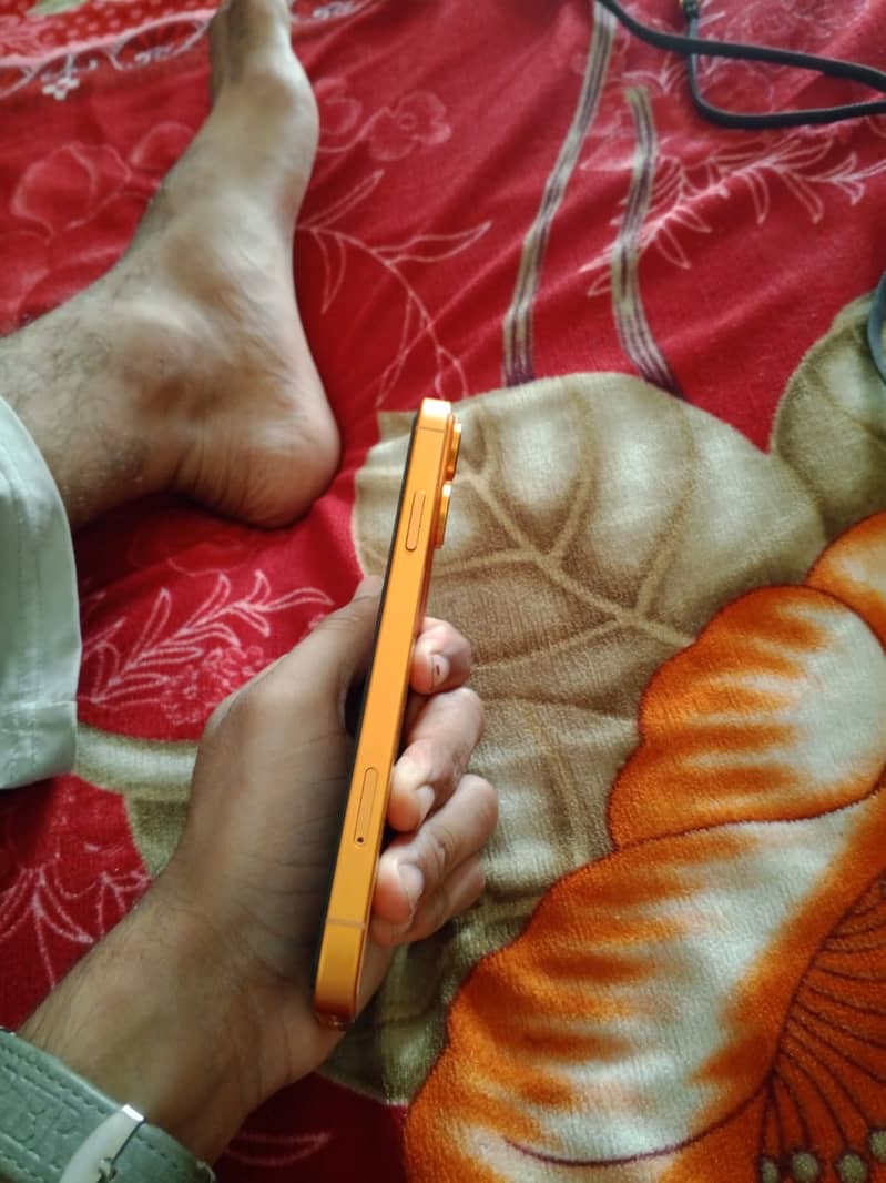 Apple iPhone 11 2