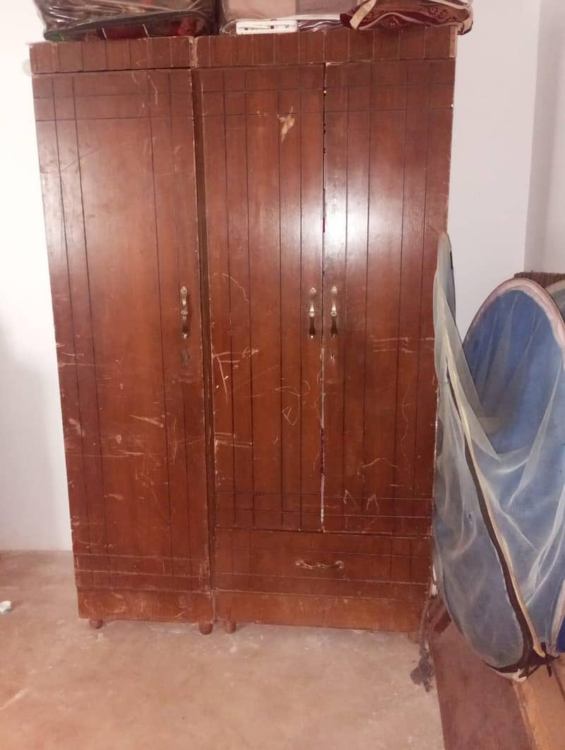 wardrobe 1