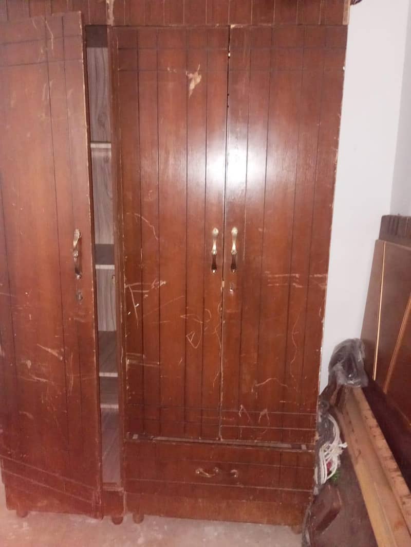 wardrobe 7