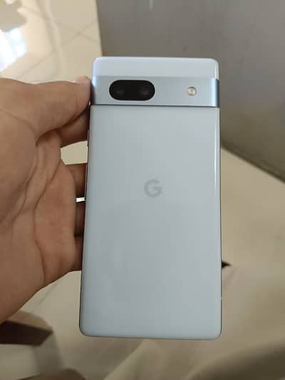 **Google Pixel 7a – 8GB RAM / 128GB Storage**
