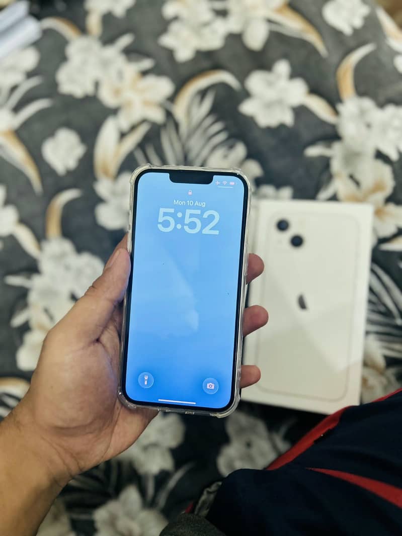 Apple iPhone 13 3