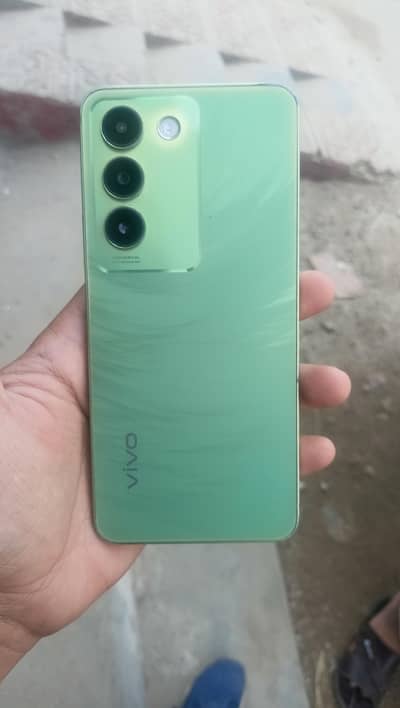 Vivo Y100