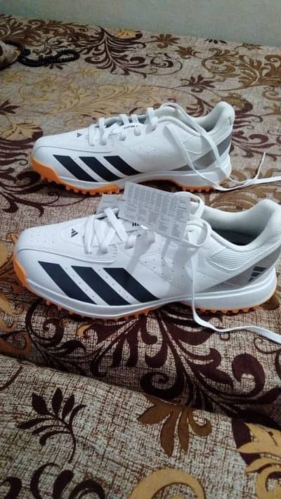 adidas rubber spikes shoes