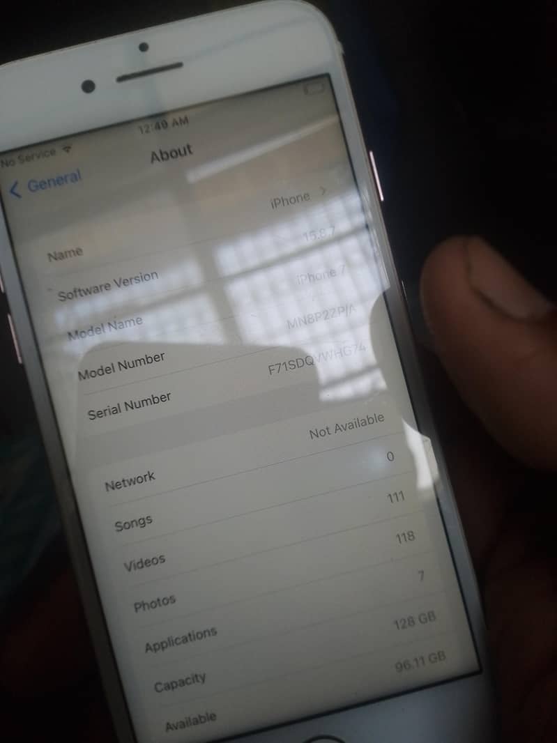 Apple iPhone 7 2