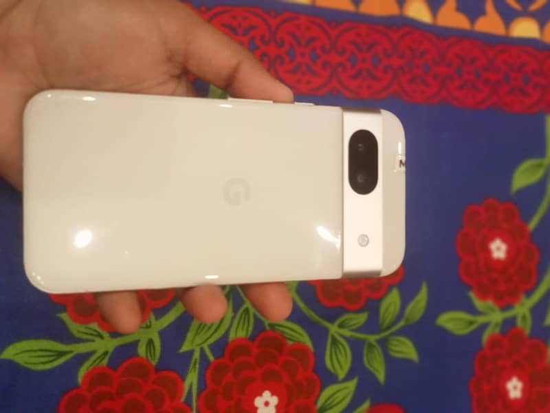 Google Pixel 8a 3