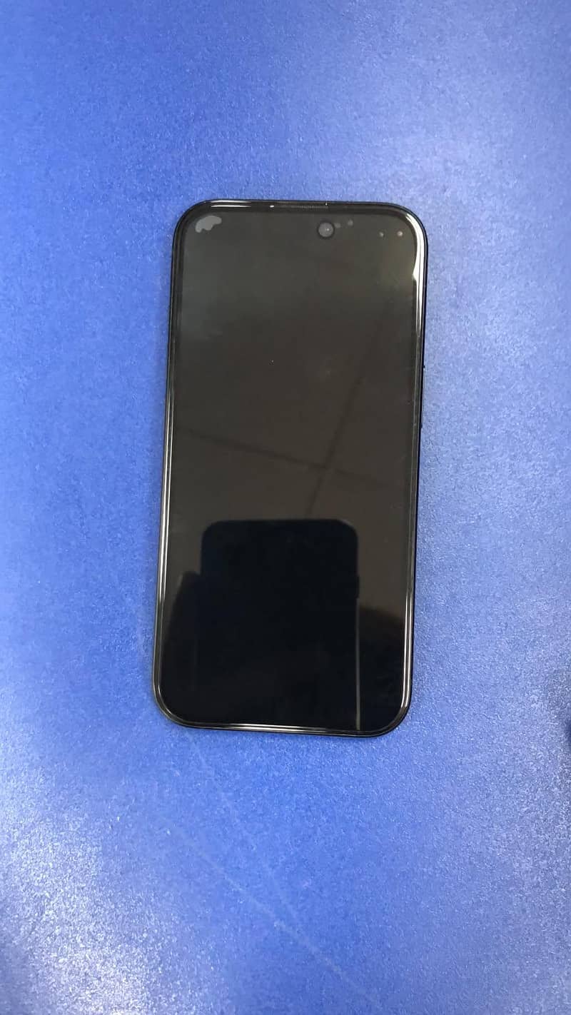 Apple iPhone 15 4