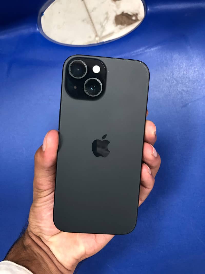 Apple iPhone 15 6