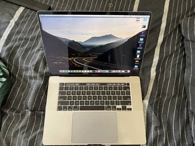 Macbook pro 2019 i9 16inch