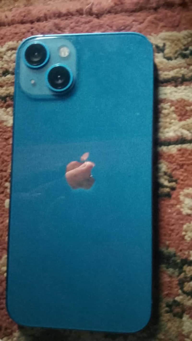 Apple iPhone 13 4