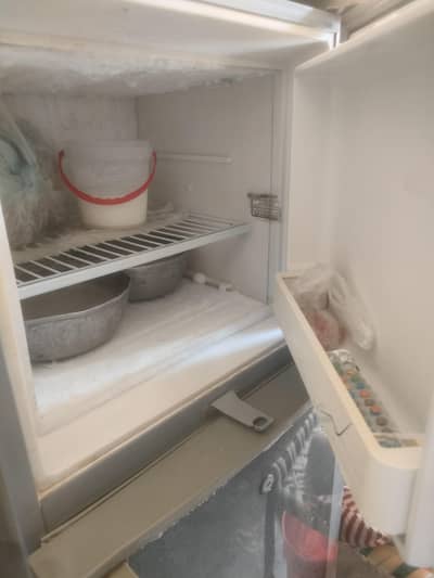 Dawlance refrigerator good condition