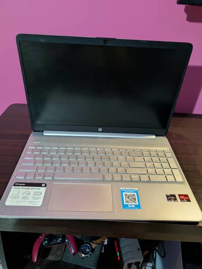 HP 15 EF2127WM | Ryzen 5 5500U | 8GB RAM | 256GB NVMe SSD | 15.6" FHD