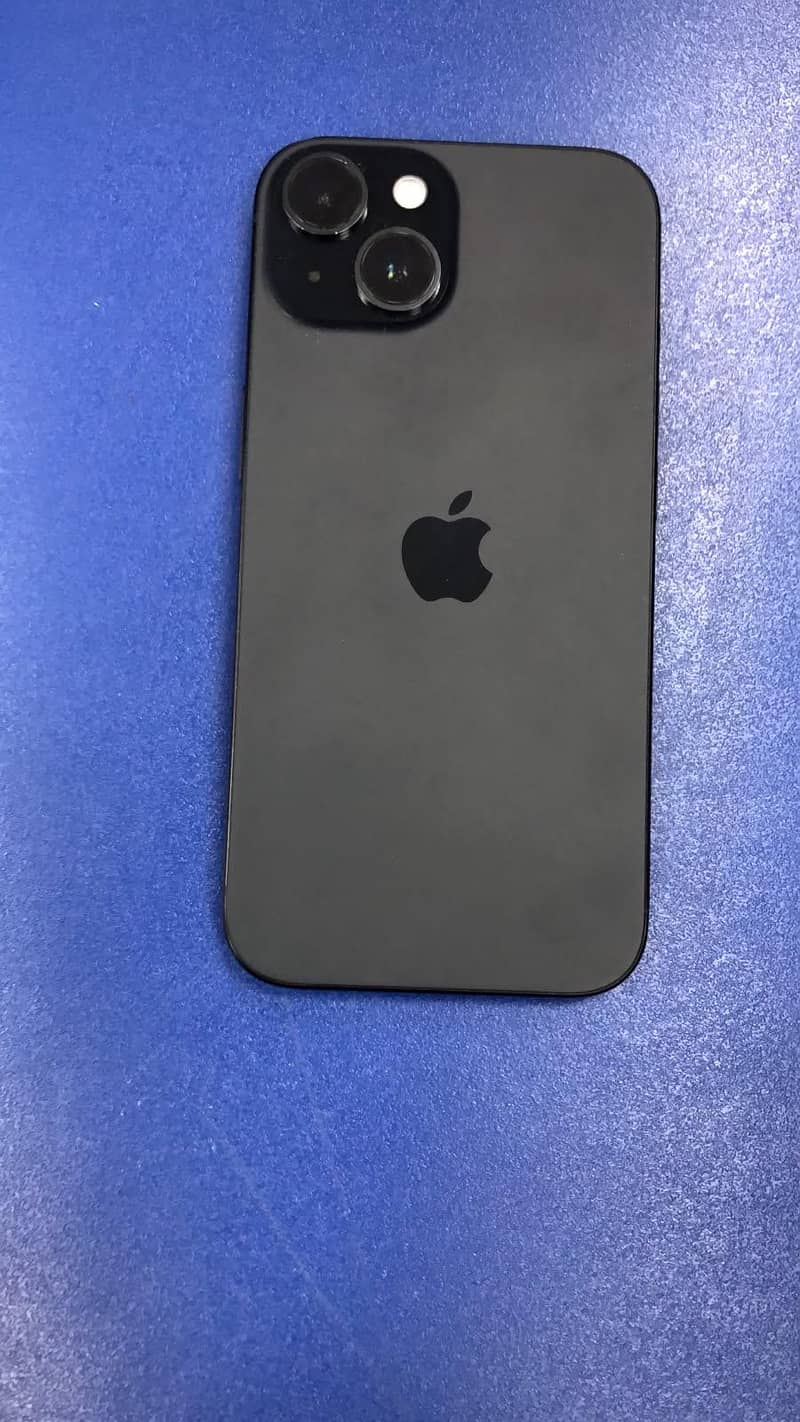 Apple iPhone 15 2
