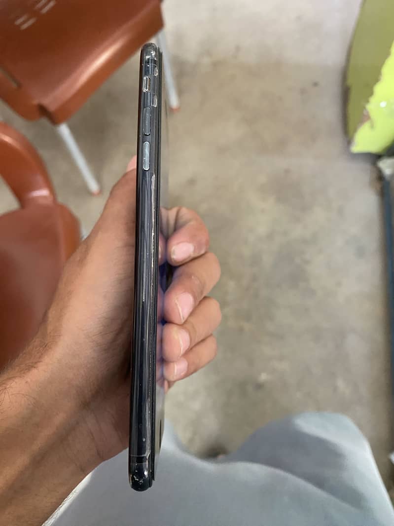 Apple iPhone 7 Plus 2