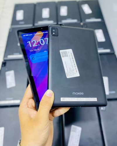 MOXEE Tab 2 3GB/32GB | 8″ Display | Android 12 | 4G LTE | USB Type-C
