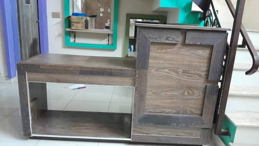 Office Reception Counter & Storage Desk – Wooden
