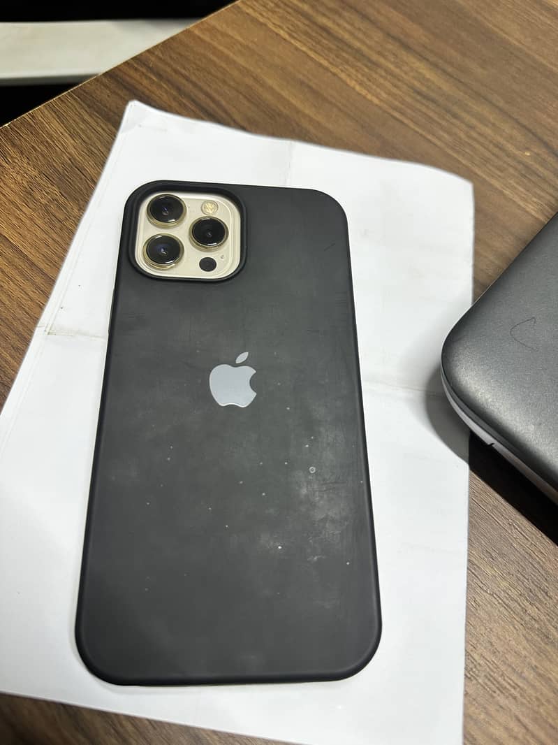 Apple iPhone 12 Pro Max 2