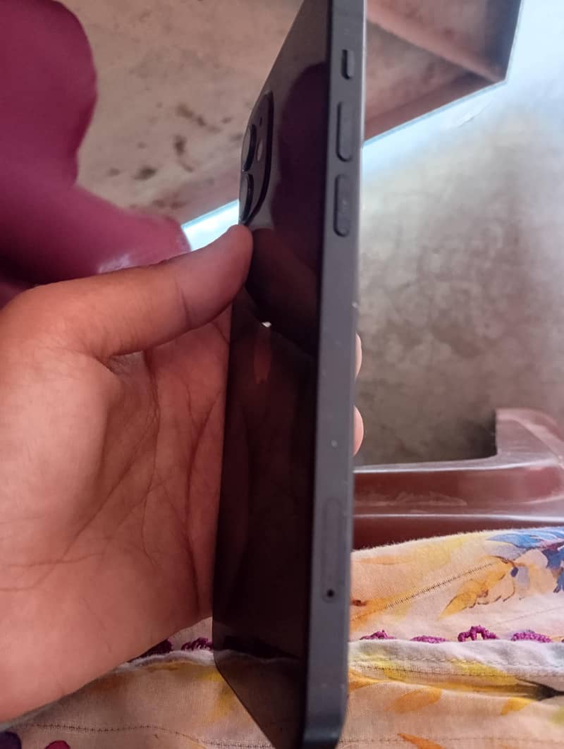 Apple iPhone 12 2