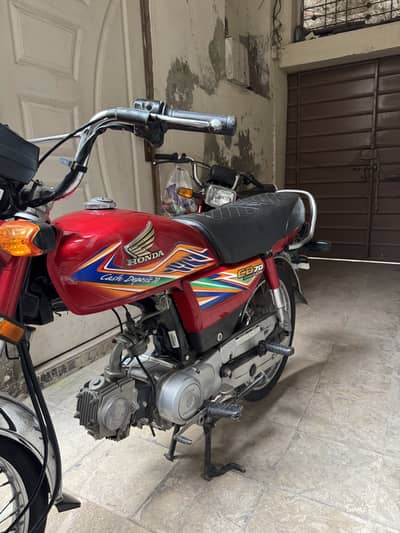 Honda 70 1st owner neat and clean bike