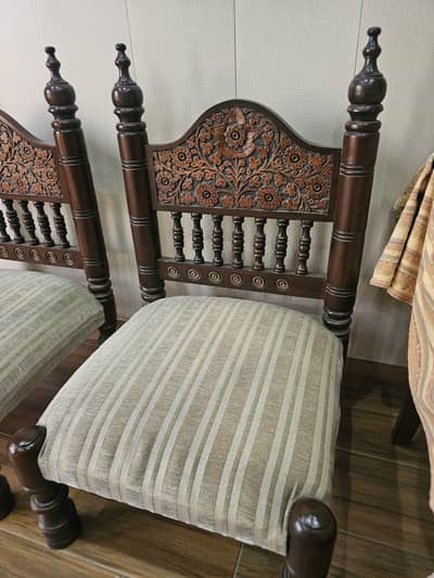 High quality decorative chairs for sale.