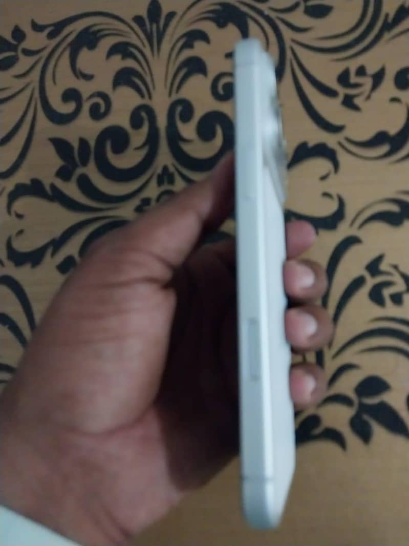 Apple iPhone 17 Pro Max 3