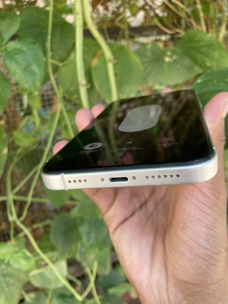 Apple iPhone 11 3