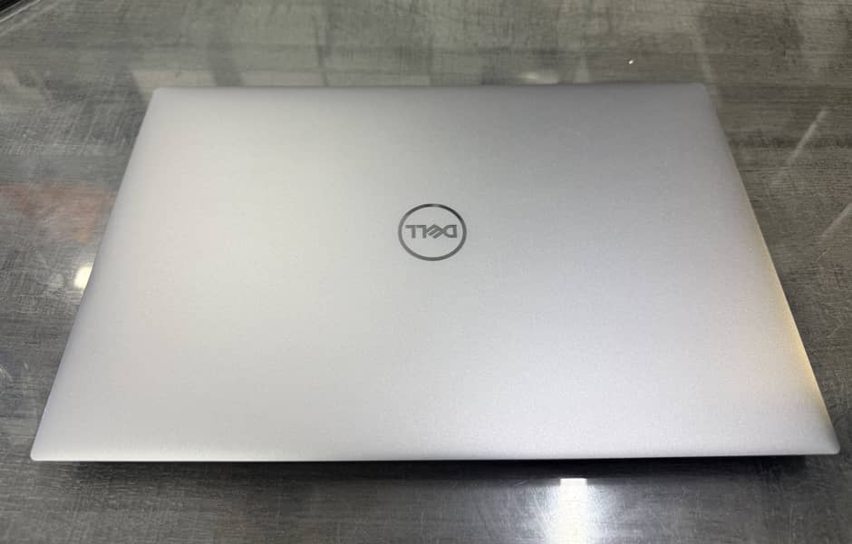 Dell 5570 percision 2