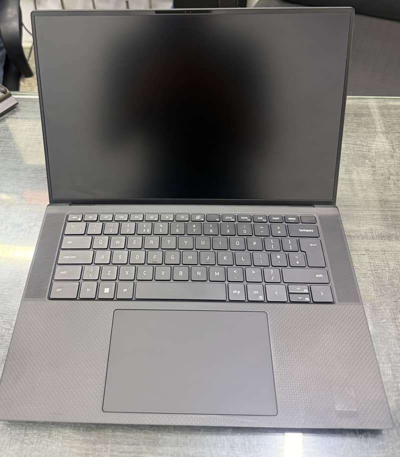 Dell 5570 percision 3