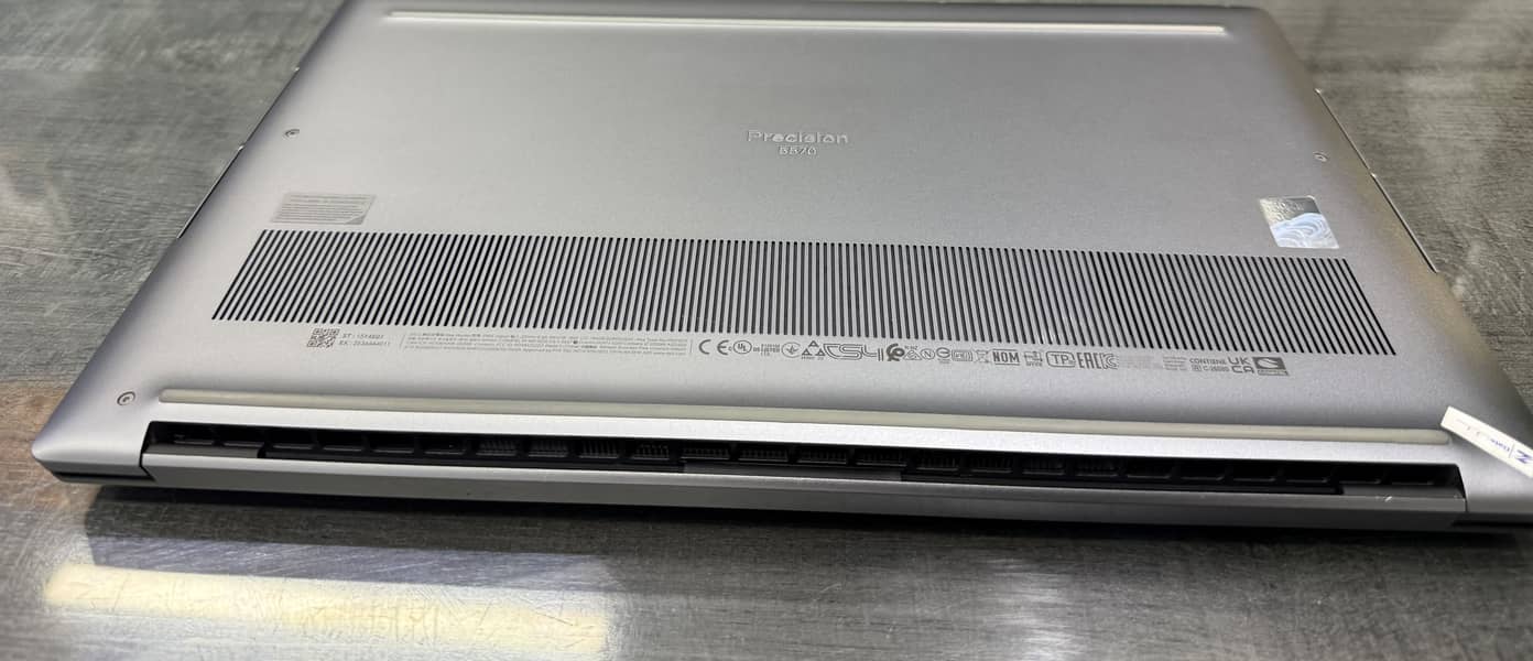 Dell 5570 percision 5