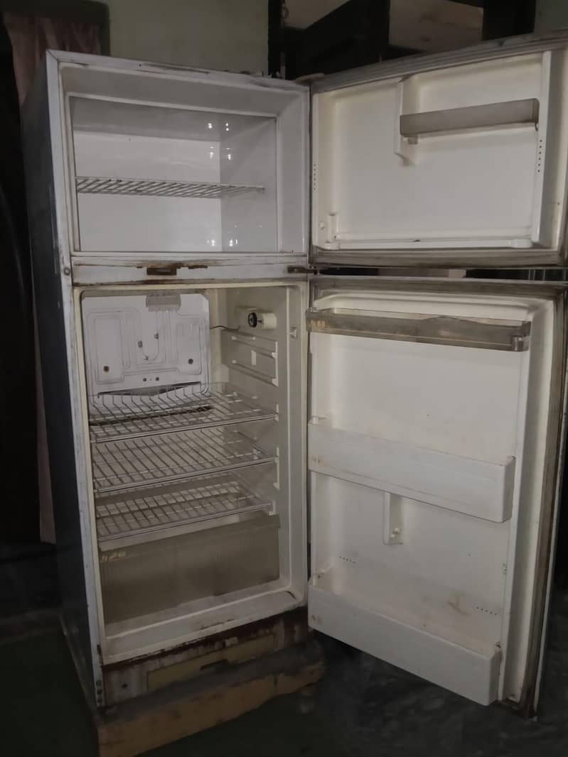 Philips Refrigerator 4